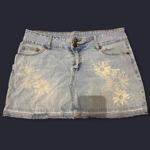 Y2k embroidered denim mini skirt